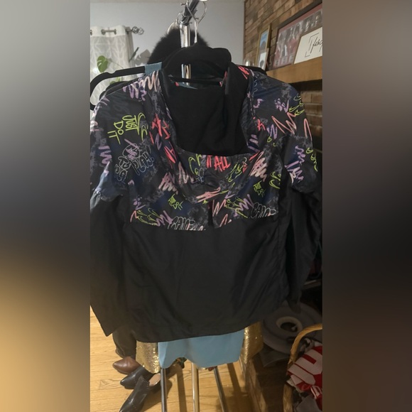 Kids Nike zip up windbreaker in size XL - Picture 4 of 4